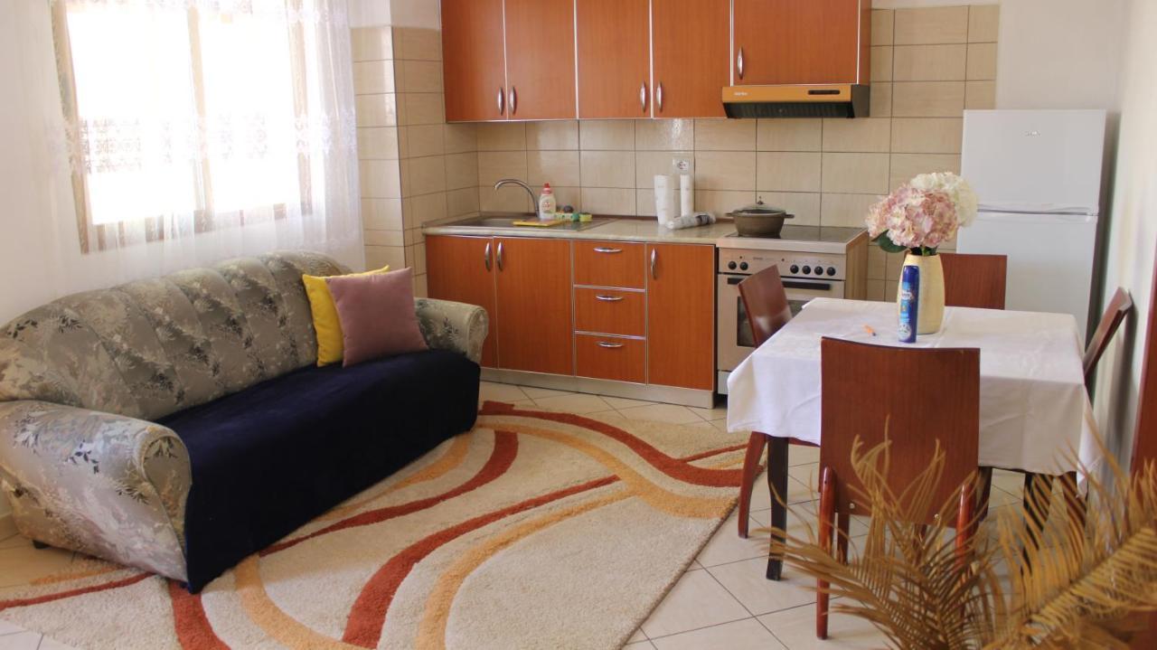 Bledi'S Cozy Apartment In New Blvd Tirana Exteriör bild